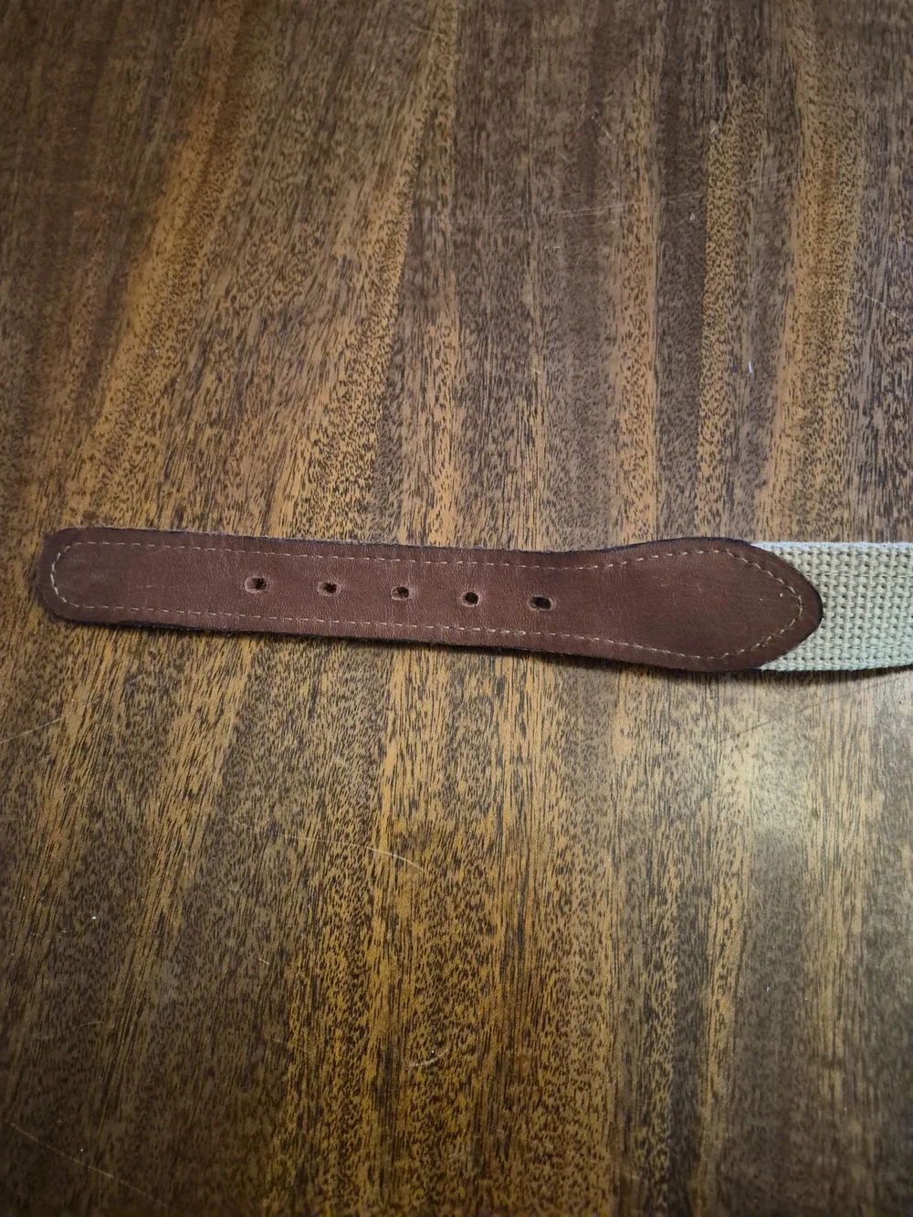 Men's Gamecocks  Ribbon Belt with Team Logo Accent Size 32 Leather Trim